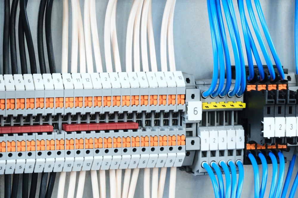 Understanding CAT5e vs CAT6 Cables: Speed, Performance & Use Cases