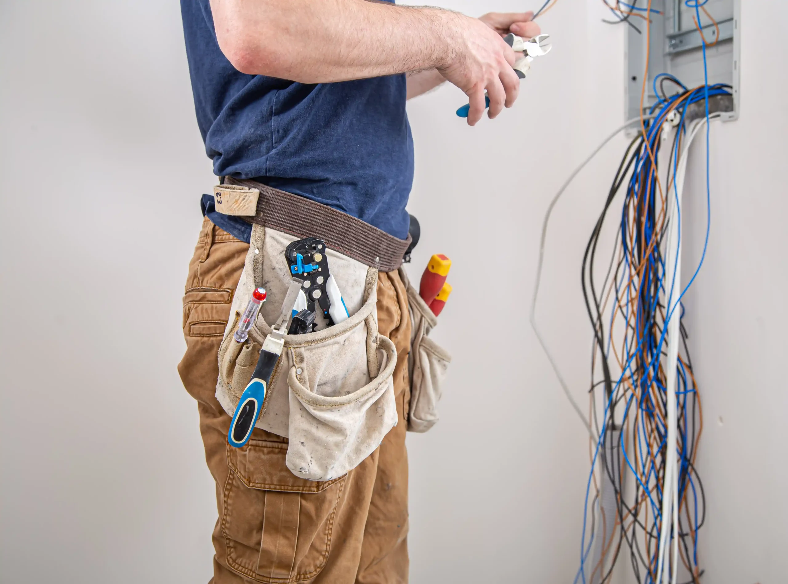 How a 24 Hour Electrician in Albany Can Handle Urgent Repairs