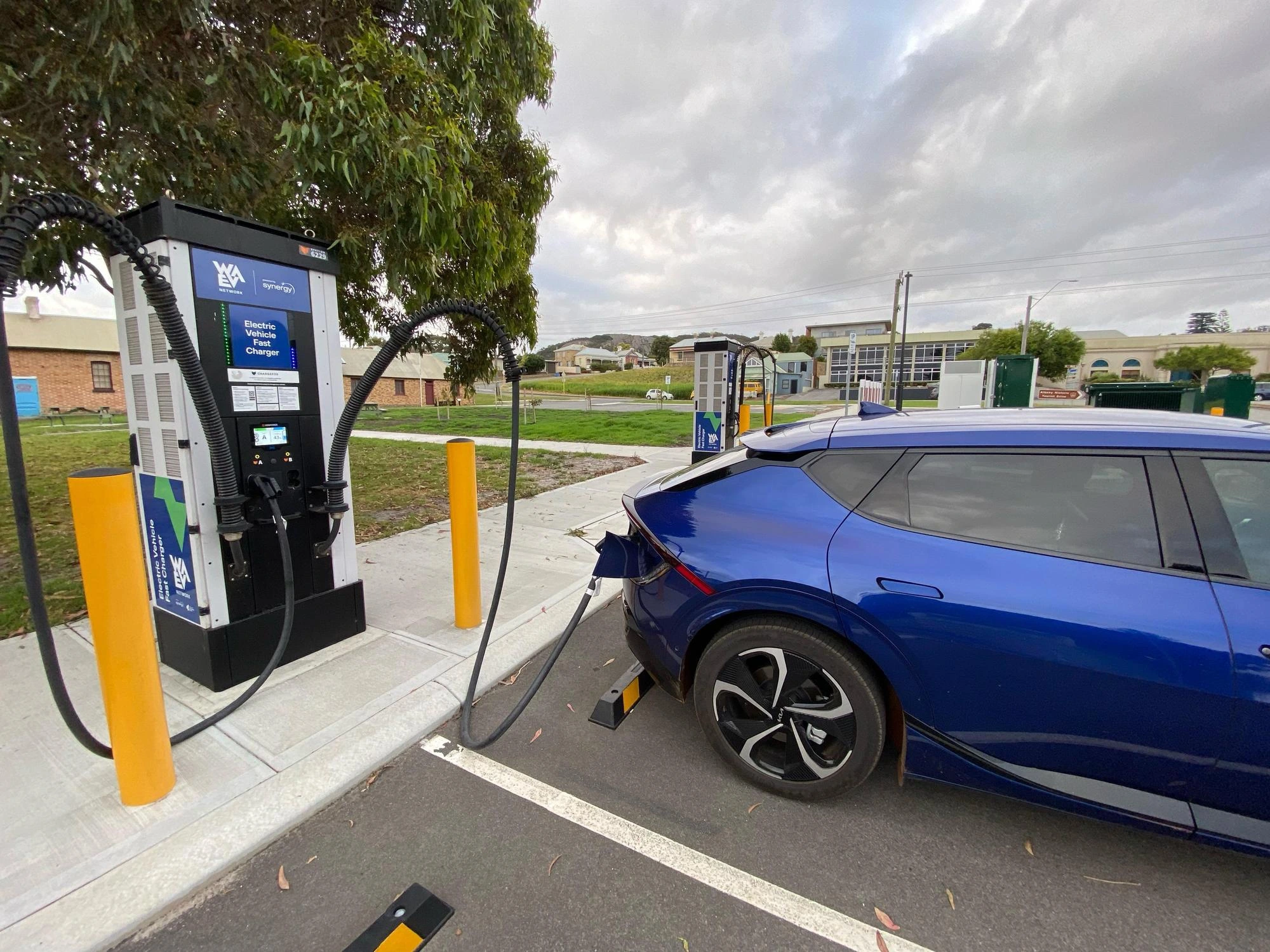 Electric Car Charging Stations: Expert Tips for Smarter EV Use